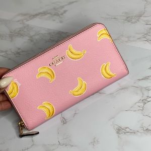 Coach Banana Accordion Wallet